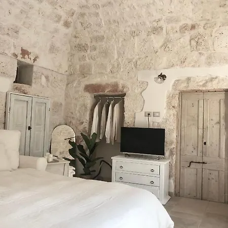 Casa Terra - Trullo Con Piscina Ostuni